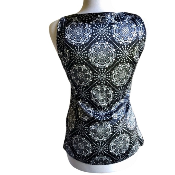 Tory Burch mask print top 100% silk size 6 tank - Picture 2 of 6